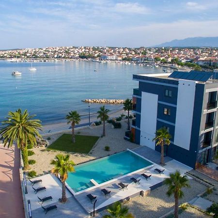 Liberty Plaza Hotel Novalja Bagian luar foto